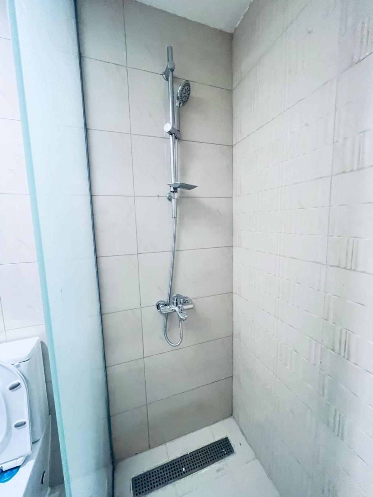 Moon Backpackers Burjman Exit 2, Family Partitions, Loft Partitions, Apartment Dubai Exterior photo